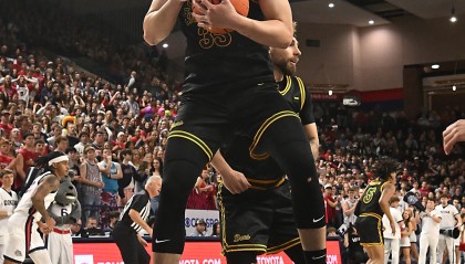 世界杯比赛直播地址-媒体人：没出场时间让人糟心 王俊杰转校去适合自己风格的球队吧