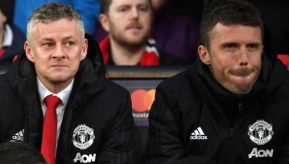 世界杯高清直播链接-记者：索帅周六与曼联面谈，卡里克已与曼联高层会面